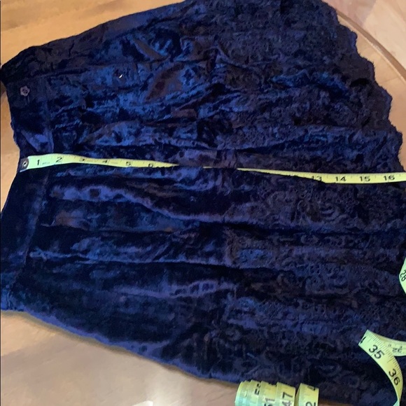 Skirt - Picture 5 of 6